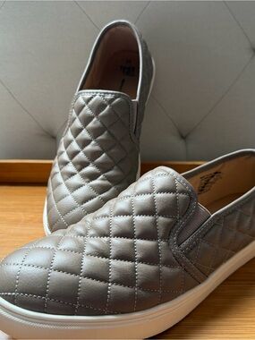 Time and Tru Quilted Slip-On Sneakers in Metallic Silver